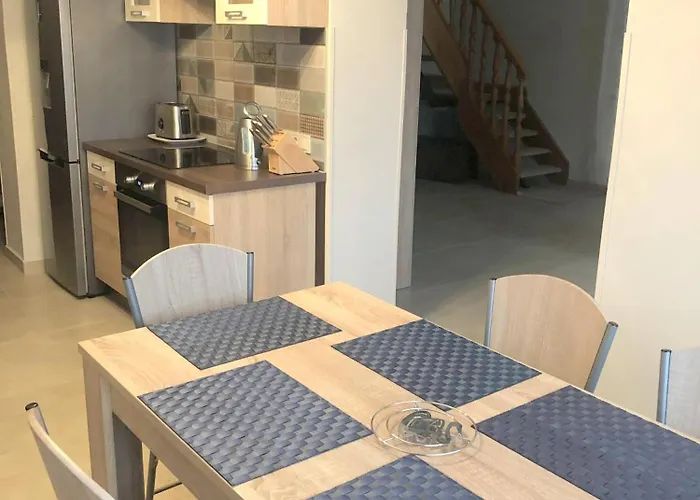 Villa Széplak-szíve *