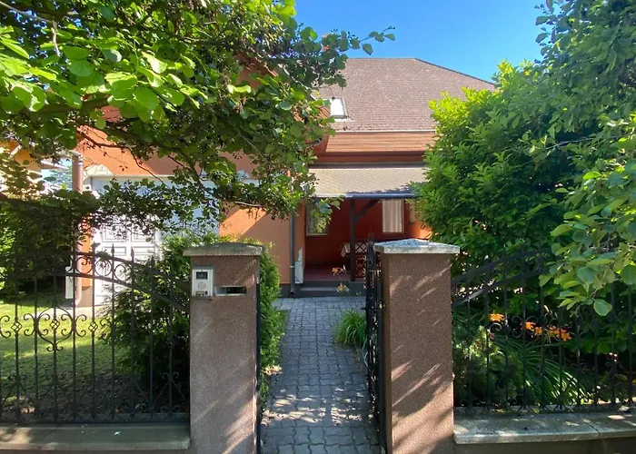 Széplak-szíve Villa *